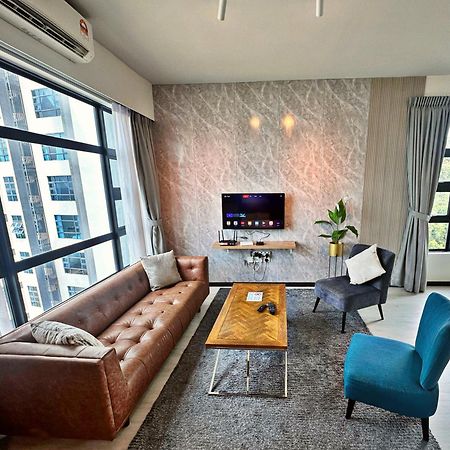 Seaview Luxury Condo Homestay 2Bed 2Bath Jesselton Quay By R2 Residence كوتا كينابالو المظهر الخارجي الصورة