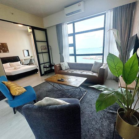 Seaview Luxury Condo Homestay 2Bed 2Bath Jesselton Quay By R2 Residence كوتا كينابالو المظهر الخارجي الصورة