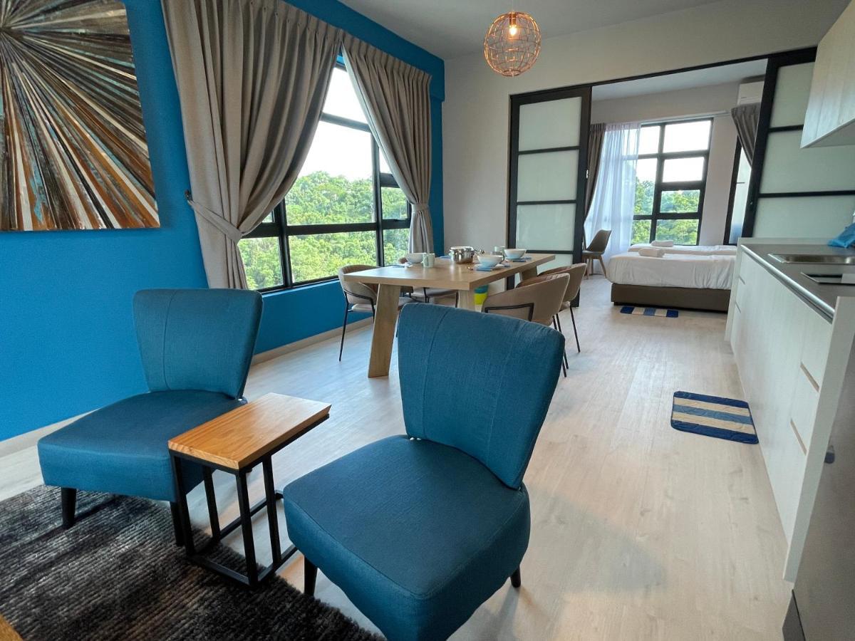 Seaview Luxury Condo Homestay 2Bed 2Bath Jesselton Quay By R2 Residence كوتا كينابالو المظهر الخارجي الصورة